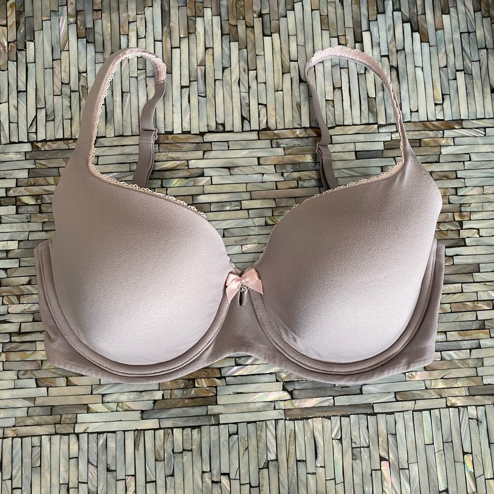 Victoria’s Secret bra
